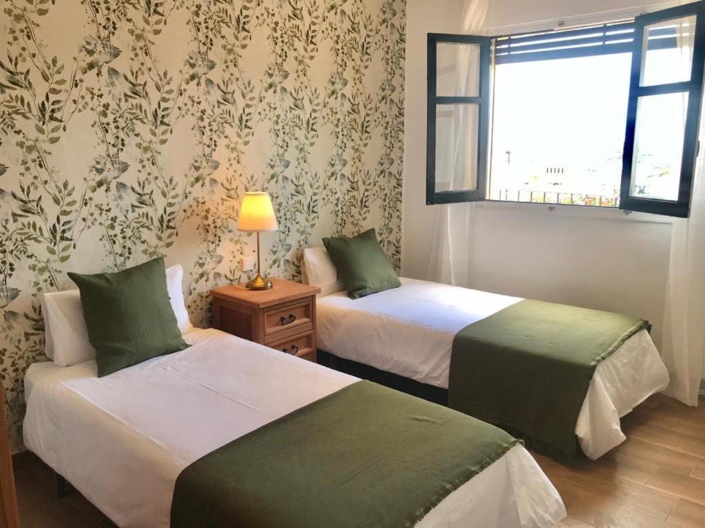 Pedregalejo I & Private Terrace By Ele Apartments Малага Екстериор снимка
